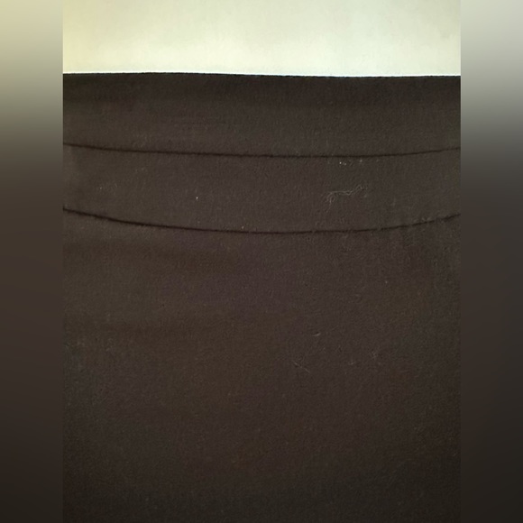 George Black Midi Skirt Closure Zipper In Back Fully Lined Liner Has Rip Sz 16 - Picture 2 of 11